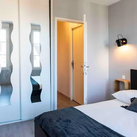Triplex 5 Personnes Au Calme شقة *