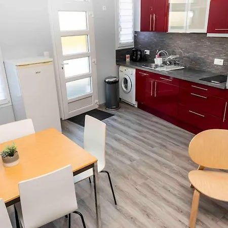 Triplex 5 Personnes Au Calme كان