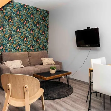 Triplex 5 Personnes Au Calme شقة *