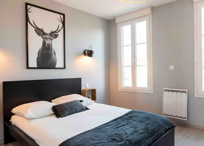 Triplex 5 Personnes Au Calme * Caen